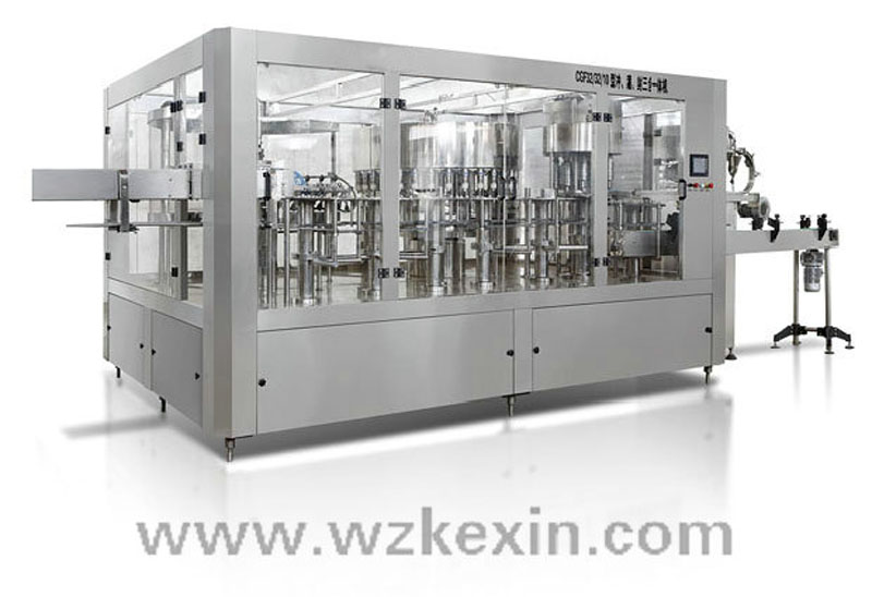 三合一灌裝機(jī)可以完成整個工藝流程